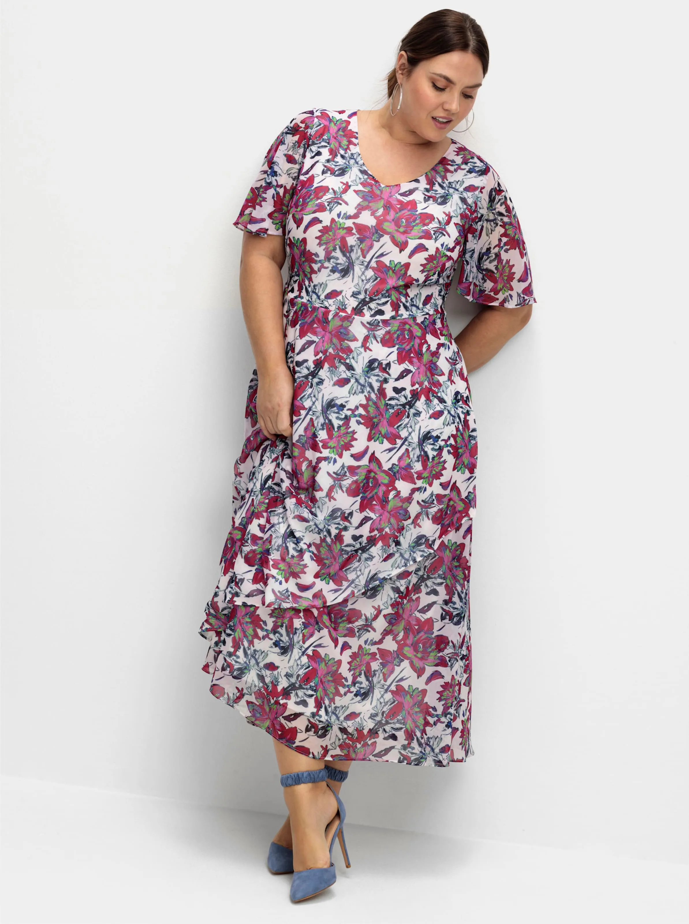 Chiffonkleid in weiß-magenta