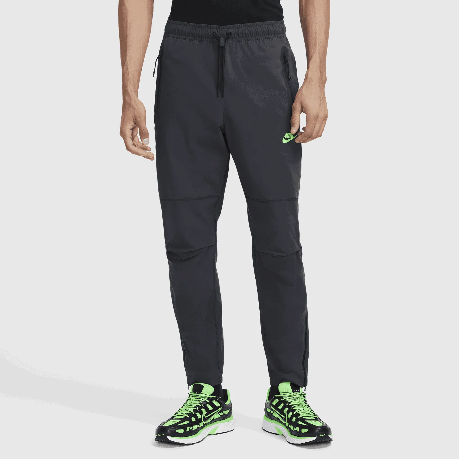 Hose Nike Woven Pants Tech HM8241-060