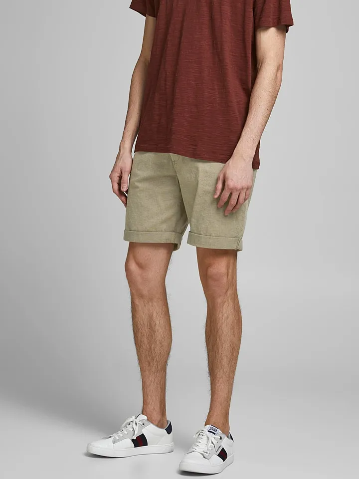 Shorts in Beige